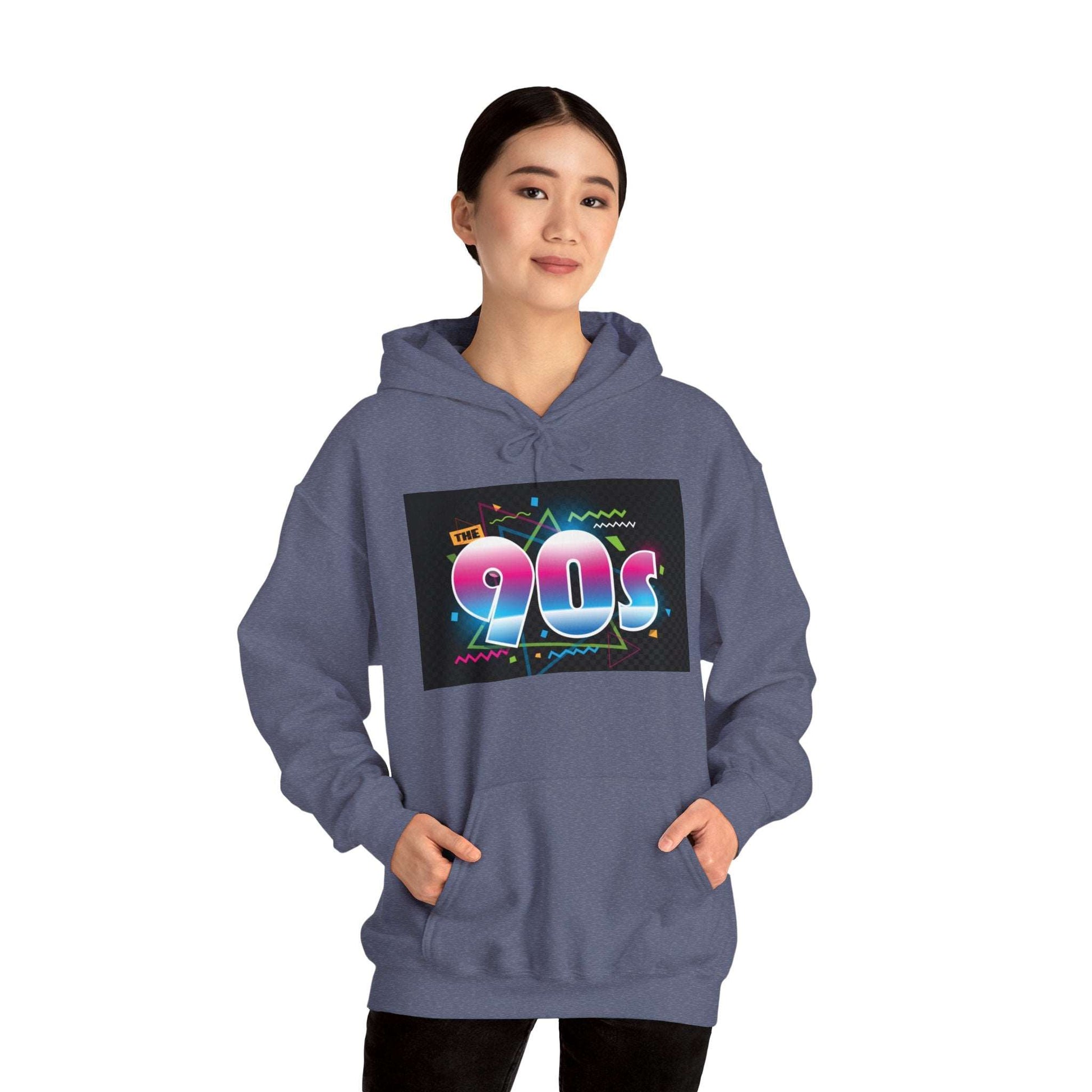 Throwback Threads Hoodie Heavy Blend™ Hooded Sweatshirt