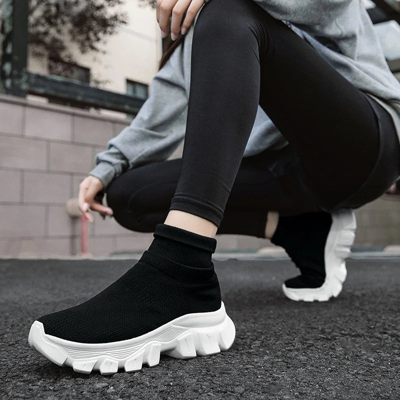 Ultralight Running Shoes 45 Size Mens Sock Trainers Fashion Breathable Sock Sneakers Woman High top Sport Sneaker Platform Shoes